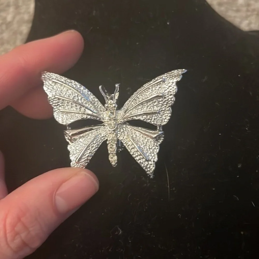 Vintage Gerry’s Rhinestone Butterfly Brooch Silver Tone Sparkly Pin